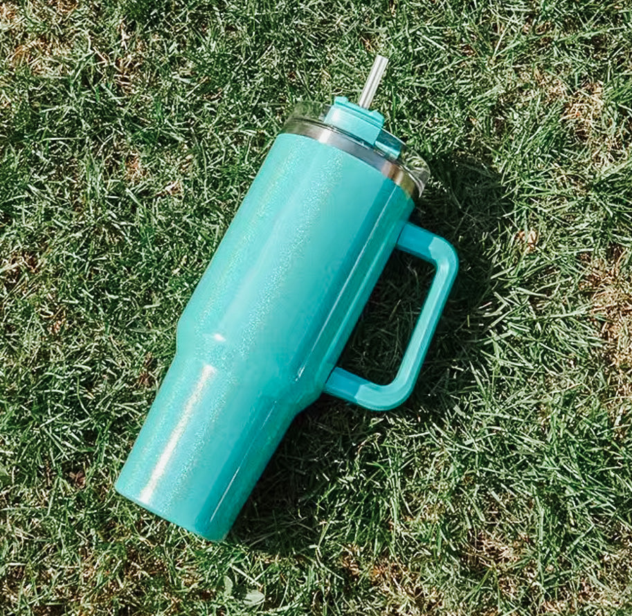 Over 70% off!! The Stainless Steel Checkered Tumbler in Green and Taupe🤩  #southernfriedchics